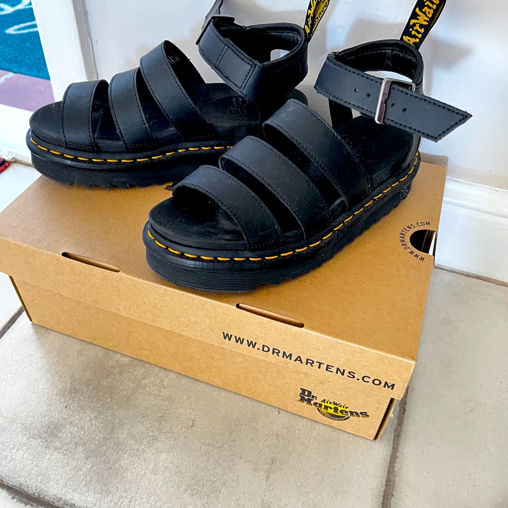 Doc Marten, size 7, like new! Perfect
